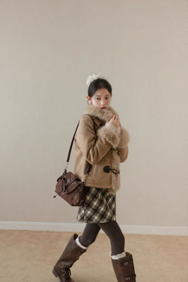 far round brown coat SI1059