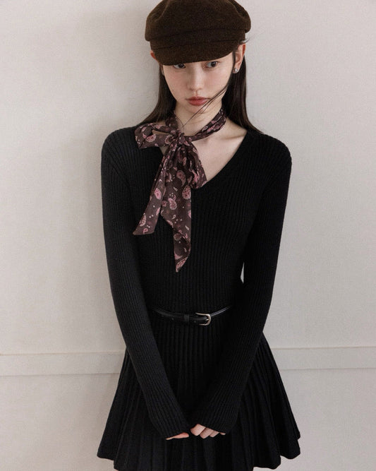 simple cut black one-piece SI1097